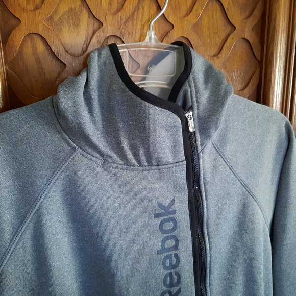 Reebok Tech Fleece Oversized Full Zip Hooded Jacket NWOT! -  Size S - Picture 4 of 16